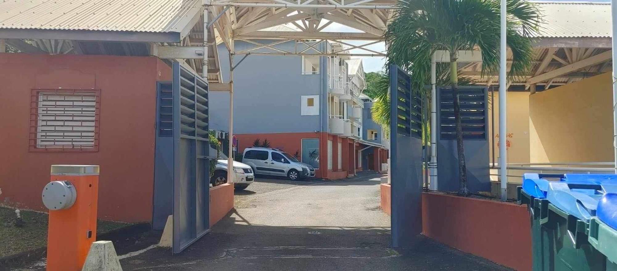 Studio Entre Terre Et Mer, Tartane, Martinique ลา ทรินิเต ภายนอก รูปภาพ